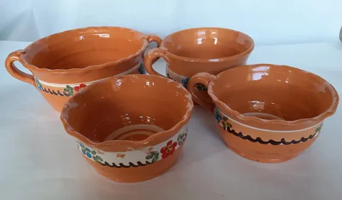 šalice, poslikane, glinene, lončarstvo Bojc,